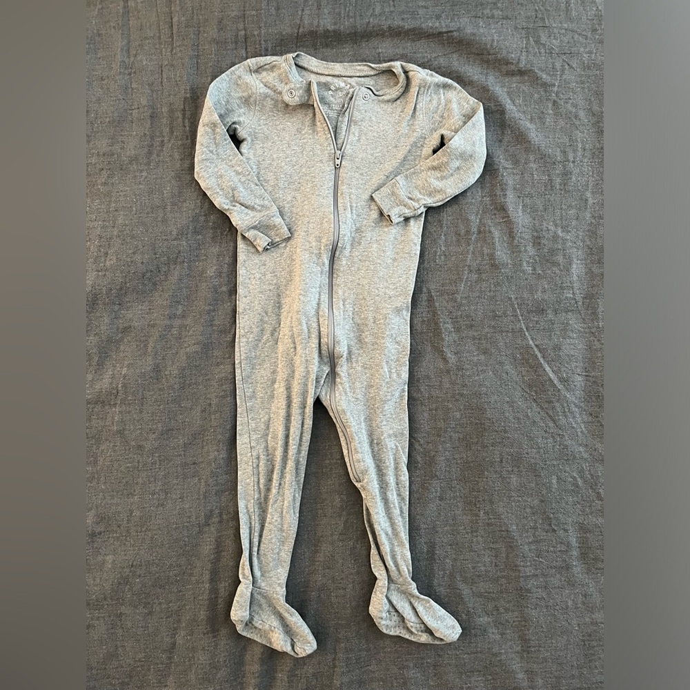 Primary brand organic cotton pajamas. 12-18 months. Grey.